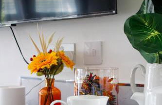 Modern Medway Bungalow - 3BR Garden & Free Parking, Kent - Foto 59