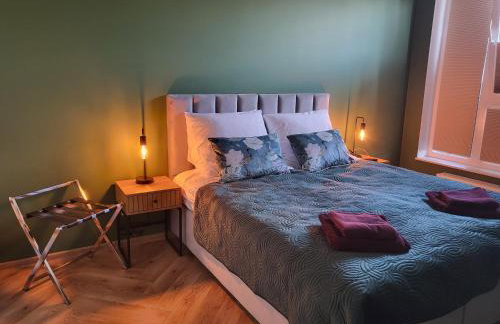 Apartament w Centrum Luksusowy, Klimatyzacja, Full Opcja, Zameldowanie 24h, Duży Parking, Balkon, PlayStation 5, Ekspres, Netflix, Winda, FV, Nowy Budynek - Foto 1