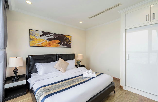 Cozy- Vinhomes Central Park Apartments - Photo 59