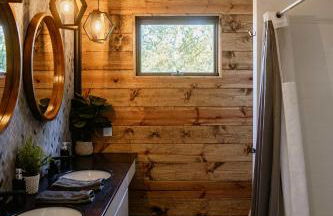 Bluffview on the River with a hot tub sauna pool table and more - Foto 36