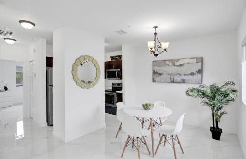 Renzzi Wynwood Apartments - Photo 2