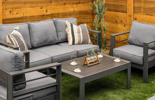 Wild West Disco Haus 2! New Hot Tub, Patio + Gym - Foto 53