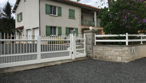 Appartement Spacieux avec Jardin Privatif, Proche du Puy-en-Velay et d'un Golf, WiFi Inclus - FR-1-582-286 - Foto 5