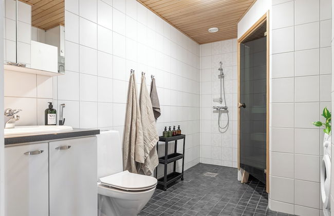 Homelike 1BR Apt. with Sauna & Parking - Foto 12