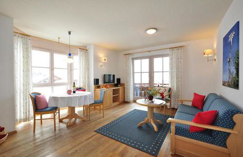 Gemütliche Ferienwohnung Bergwiese, 2-Raum, separates Schlafzimmer, schönen Balkon oder Terrasse, Komfort Ausstattung, ruhige Südlage, kostenfrei WLAN und schöne helle Sauna, Brötchenservice, Parkplatz, Hunde auf Anfrage, E-Tankstelle, Sonnenlage - Photo 15