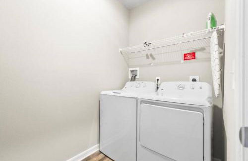 Luxe 1BR/1BA: Dive, Rest, Explore. Book Now! - Foto 15