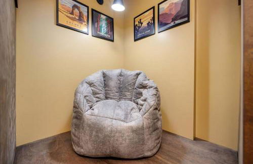 The Mountain Muse - Music, Games, HotTub, Sleeps12, PetsOk - Foto 7