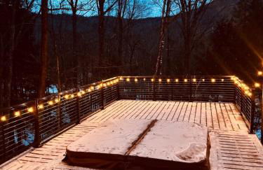 Hot Tub & Firepit Near Ski Resorts & Cozy Modern Cabin - Foto 32