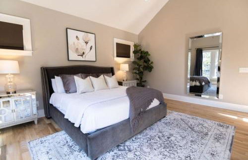 Minutes to Downtown Huge Outdoor Deck HOT TUB - Foto 50