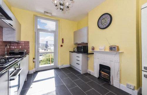 Traditional 3-Bed Property in Pontcanna with Parking - Foto 28