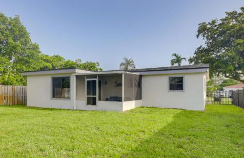 3 Mi to Hard Rock Stadium Retreat with Private Yard - Photo 24