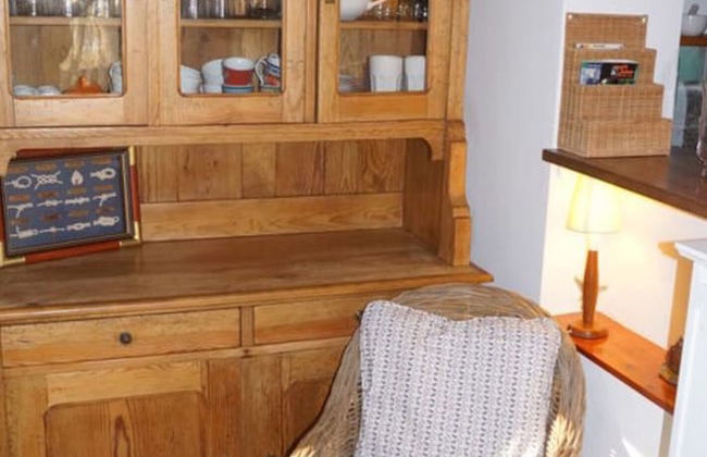 Small House on the Lake - Photo 6