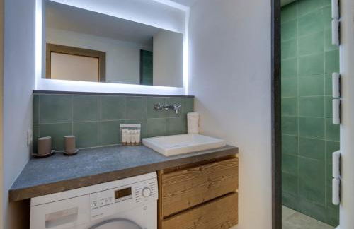 Appartement Duplex Rénové: 3 Pièces, 40m², Parking, Proche Centre Val d'Isère - FR-1-567-96 - Foto 4