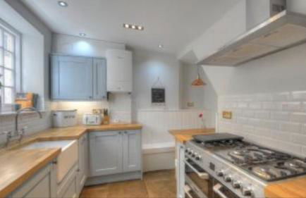 Little Monmouth 4 bedroom cottage, Old town Lyme Regis, dog friendly and parking - Photo 12