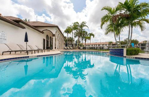 Newly Remodeled Lakefront Oasis - Foto 7