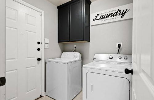 Luxurious MTZ Homes Modern Style - Foto 27