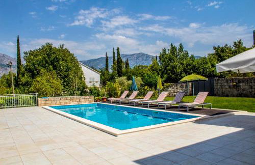 Villa Bacev by Vintage Travel - Photo 19