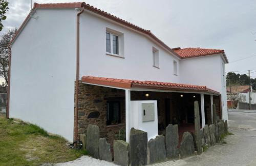 Apartamentos turísticos Praia de Seselle, terraza y jardín a un paso de la playa - Foto 37