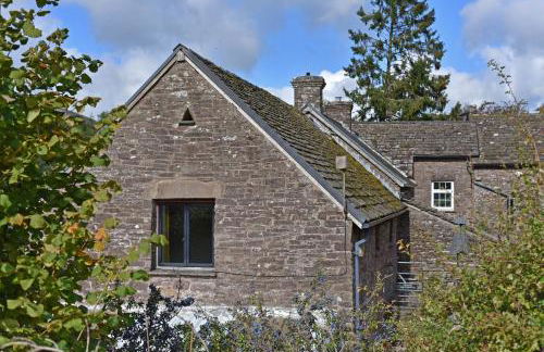 The Hayloft at Cwmffrwd Farm - Photo 25