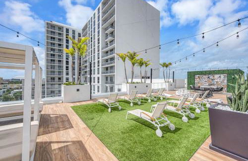 Brickell Border 3BR by Untitled Stay - Photo 52