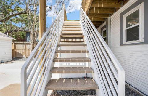 Historic Heights Rustic Urban Tiny Cabin - Foto 25