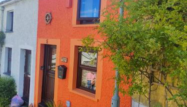 Fishermen's cottage with log burner, 2 bathrooms & sea views from garden terraces - Foto 2