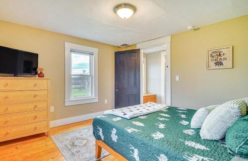 10 Mi to Skiing Historic Farmhouse in Maine! - Foto 18