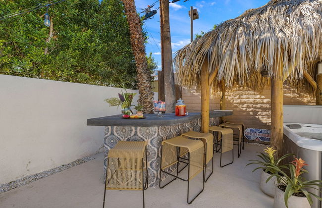 The Maya - Entire Hotel Buyout - Private Gym - Private Game Room - Private Living Area - Foto 17