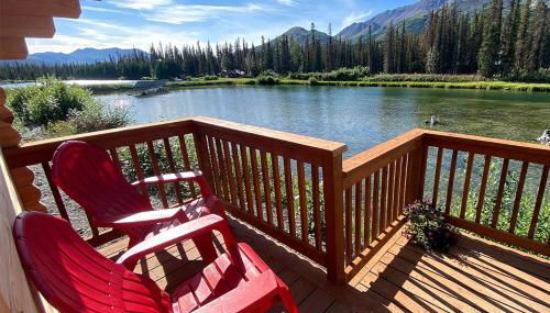 Remote and Serene Lakefront Cabin in Cantwell, Alaska, with Gorgeous Views of Nations Mountain - Foto 4