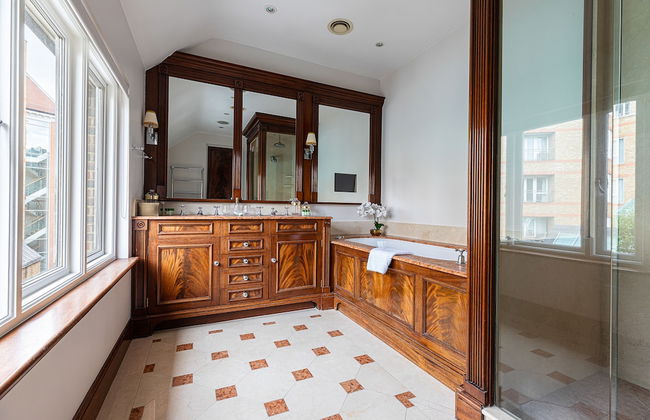 JOIVY Stunning 6-bed house near Harrods in Knightsbridge - Photo 25