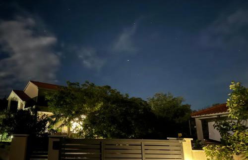 Modern Urban Oasis - Korčula - Photo 21