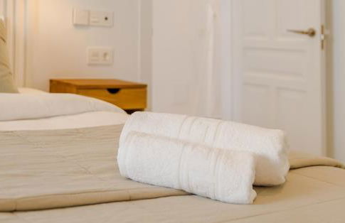 Modern villa with Heated Pool & BBQ Next to the Beach - Foto 29