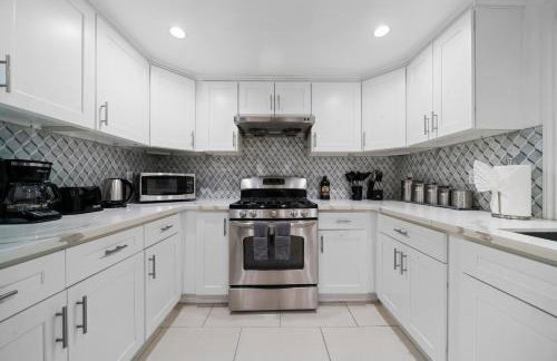 # Marbella Lane - Serene & Spacious 3BR Haven - Foto 11