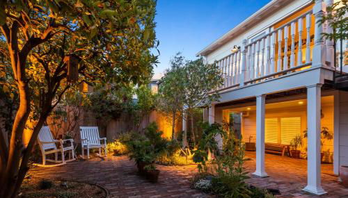 Minimalistic 1885 Queen Anne Cottage 2B-2B Upper Level Flat in Alameda - Foto 2