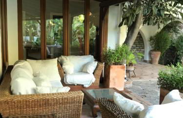 Villa with Heated Pool and Jacuzzi close to Puerto Banus and Beach - Photo 33