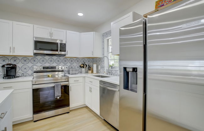 Madrina's Cozy 3BR-1BA Spacious Backyard - Foto 14