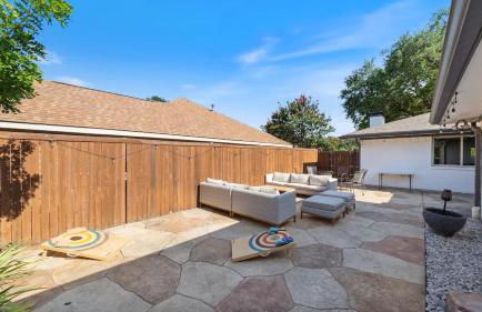 5BR Family Oasis with Pool and Game Room - Foto 22