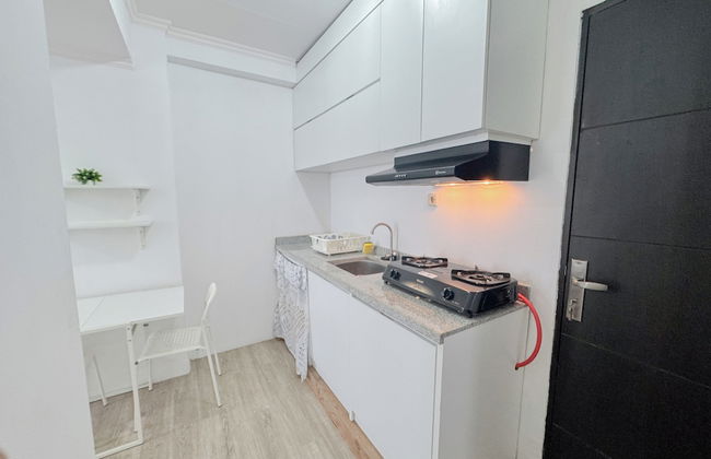 Compact and Restful 2BR at Menara Rungkut Apartment - Foto 9