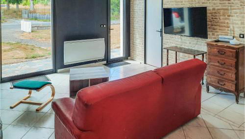 2 Bedroom Stunning Home In Bacilly - Foto 2