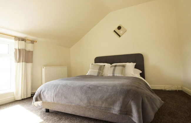 RoomTel - Brook House - Photo 5