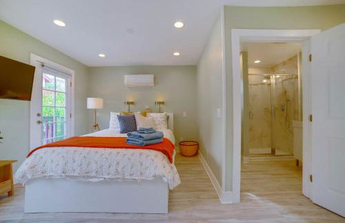 Walk to Festival of Lights Cozy Couples Retreat - Foto 14