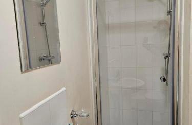 Student Only Delux Studio at St George's Tower - Foto 11