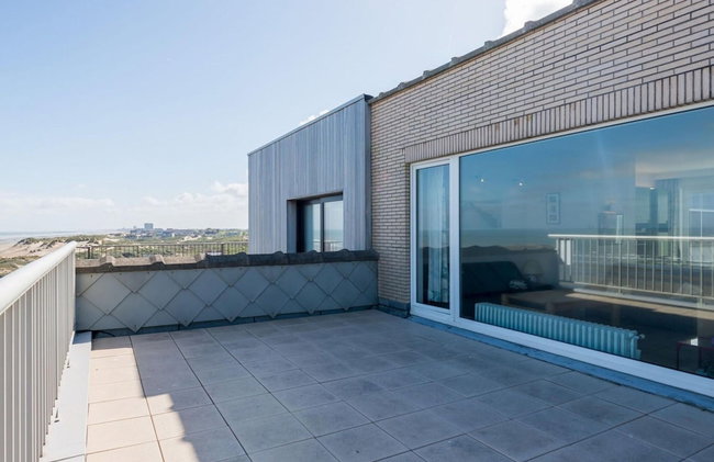 Penthouse in Seafront With Stunning Sea View - Photo 18