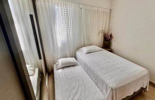 Apto 2Q no Marista, Conforto é ótima localização - Foto 25