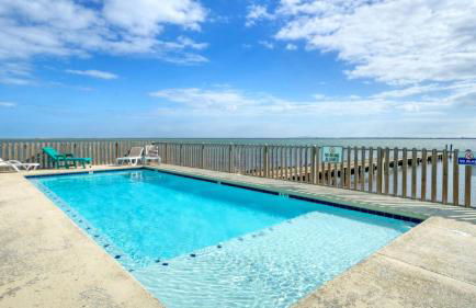 Sleeps 26 2 Homes w/ Waterfront Pool + Boat Dock Laguna Village Escape - Foto 4