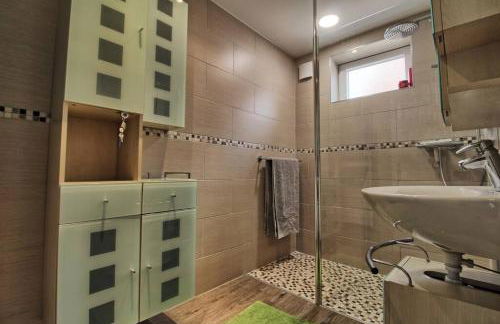 Aux grains de raisin - 6 personnes - cour privée - Foto 15