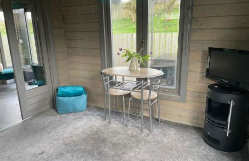 Daisy Cabin - Photo 13