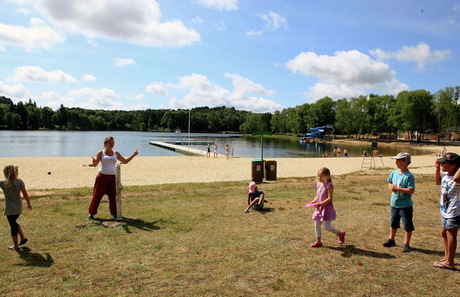 Wooden Chalet With Covered Terrace, on the Edge of a Lake - Foto 43