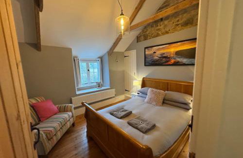 3 Double Bed Character Cottage in Quiet Hamlet - Photo 48