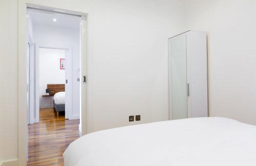 Spacious 4 bedrooms flat in New Oxford Street - Foto 25